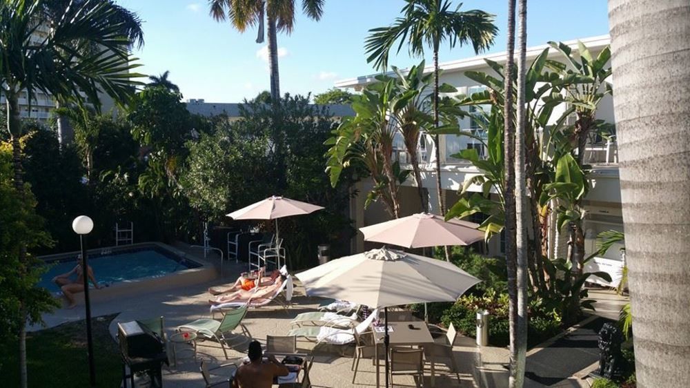 Отель Grand Palm Plaza Форт-Лодердейл Экстерьер фото